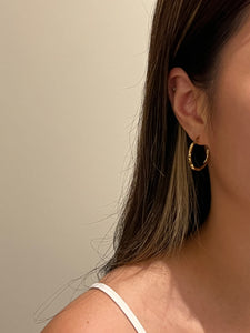 Maison Twisted Hoops in Gold